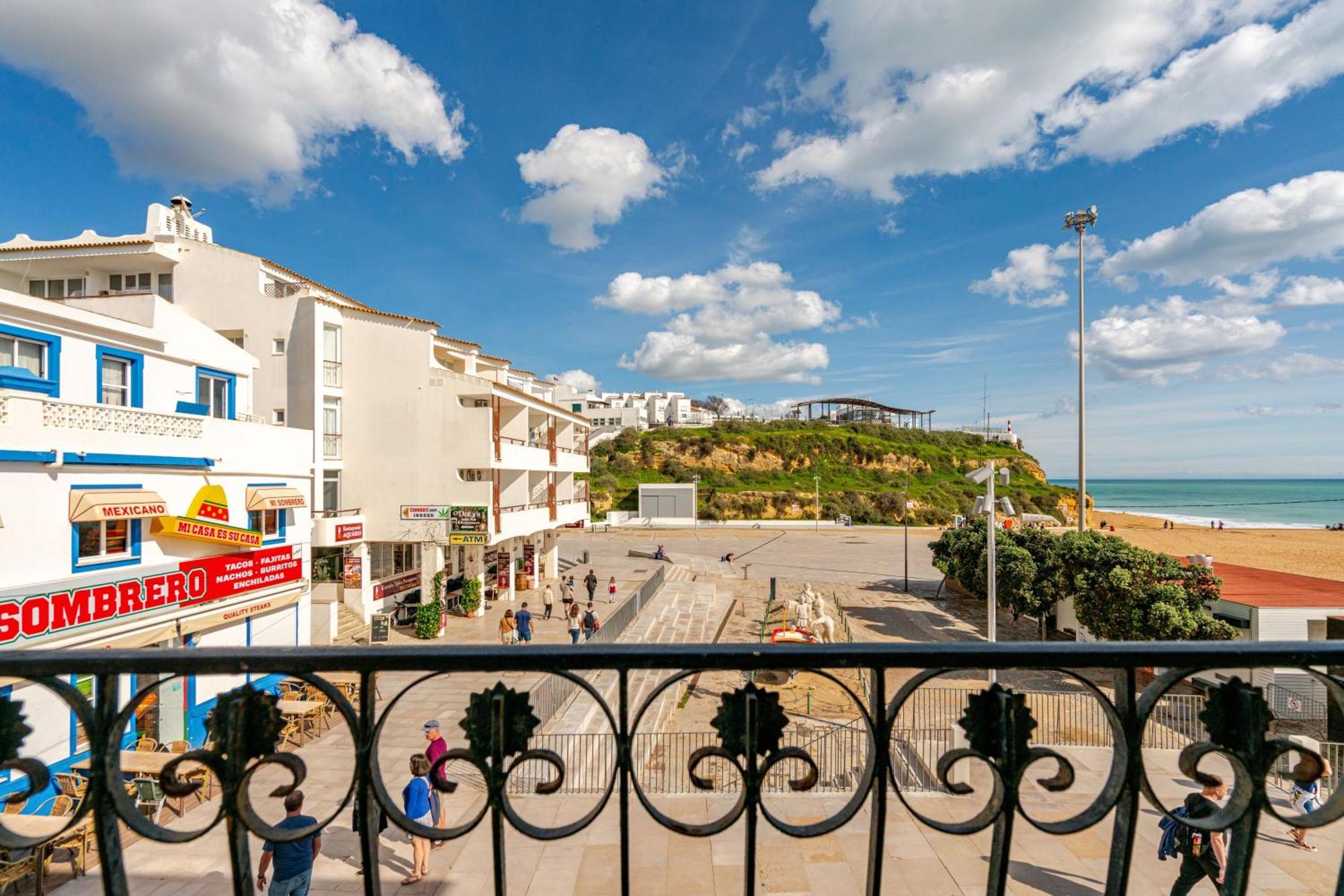 Down Town Beach House Albufeira Bagian luar foto
