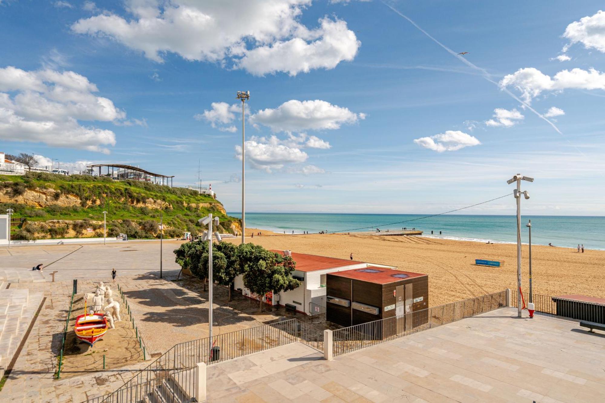Down Town Beach House Albufeira Bagian luar foto